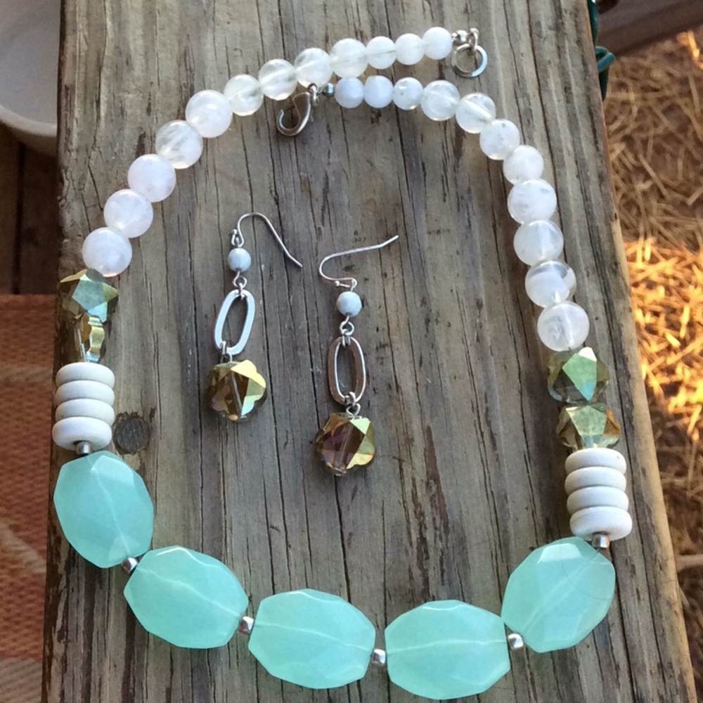 Unique Statement Necklace With Earrings - image 2